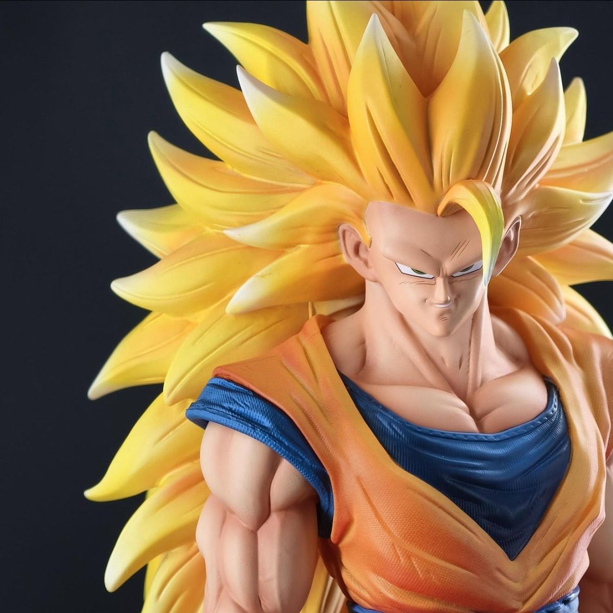 Juann Dragon Ball Z Super Saiy - огляд і ціна Resin Art Goku
