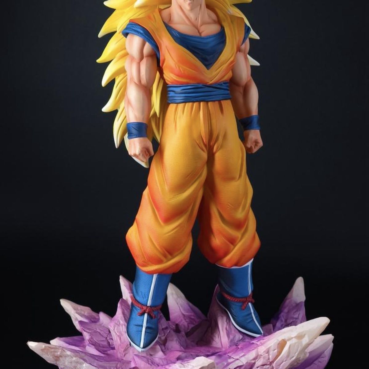 Juann Dragon Ball Z Super Saiy - огляд і ціна Resin Art Goku